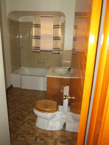 1251 S 7th Ave, Kankakee, IL 60901 photo 8