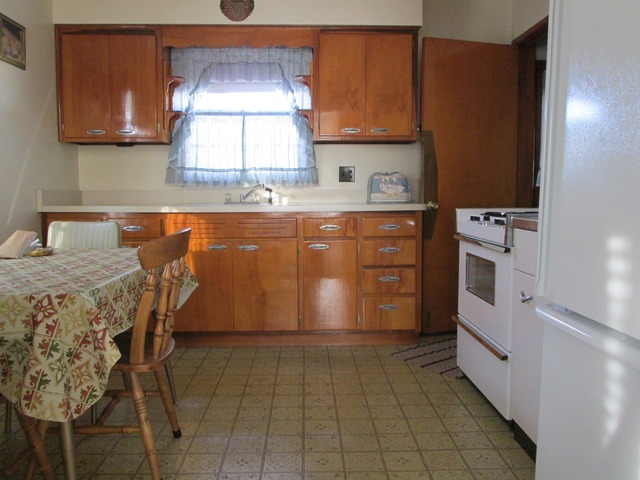 1251 S 7th Ave, Kankakee, IL 60901 photo 4