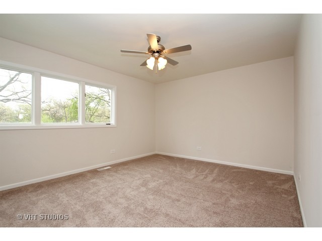 7717 Catalpa Dr, Wonder Lake, IL 60097 photo 6