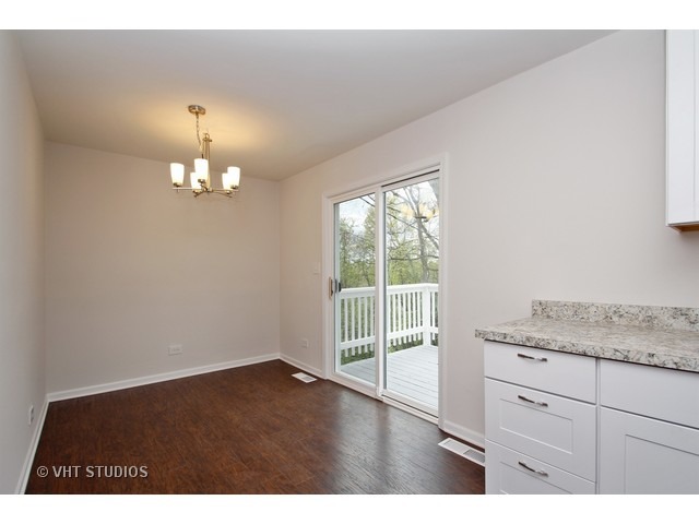7717 Catalpa Dr, Wonder Lake, IL 60097 photo 4