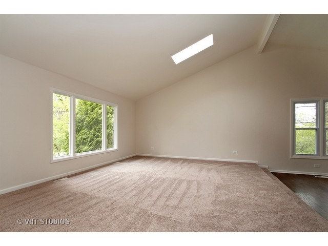 7717 Catalpa Dr, Wonder Lake, IL 60097 photo 2