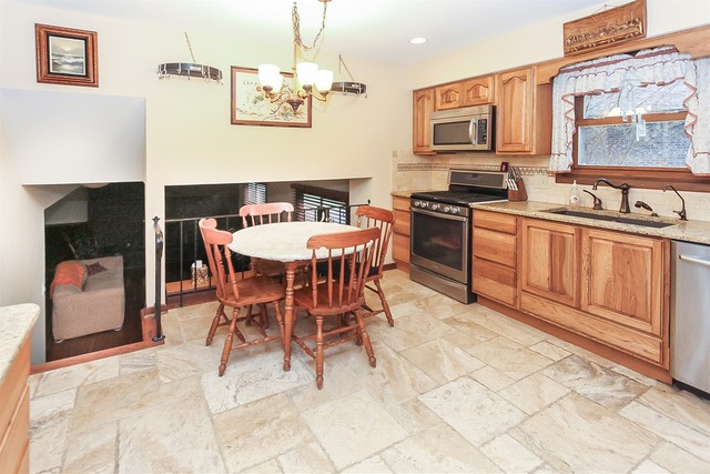 105 W Washington St, Itasca, IL 60143 photo 9