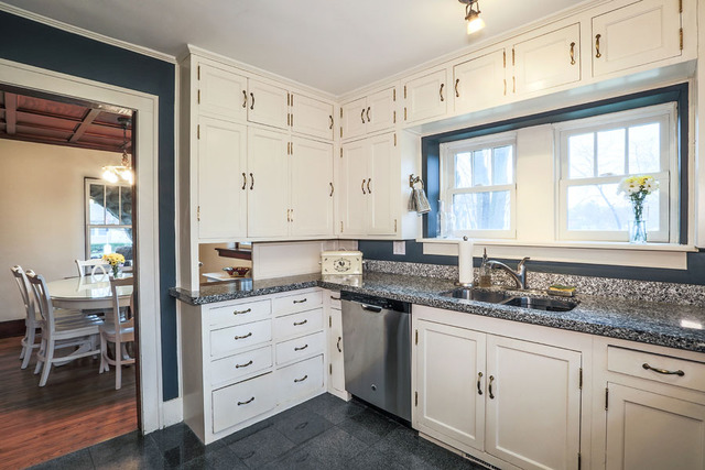 406 E 4th Ave, Naperville, IL 60540 photo 9