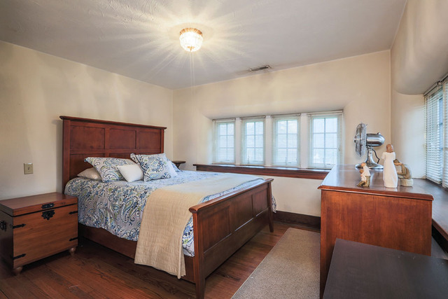 406 E 4th Ave, Naperville, IL 60540 photo 12