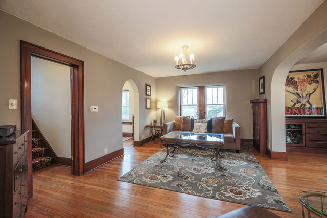 406 E 4th Ave, Naperville, IL 60540 photo 4