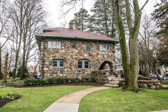 406 E 4th Ave, Naperville, IL 60540 photo 1