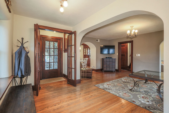 406 E 4th Ave, Naperville, IL 60540 photo 3