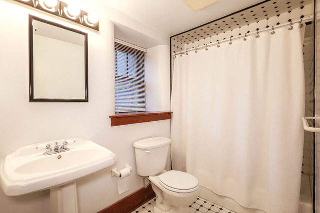 406 E 4th Ave, Naperville, IL 60540 photo 21