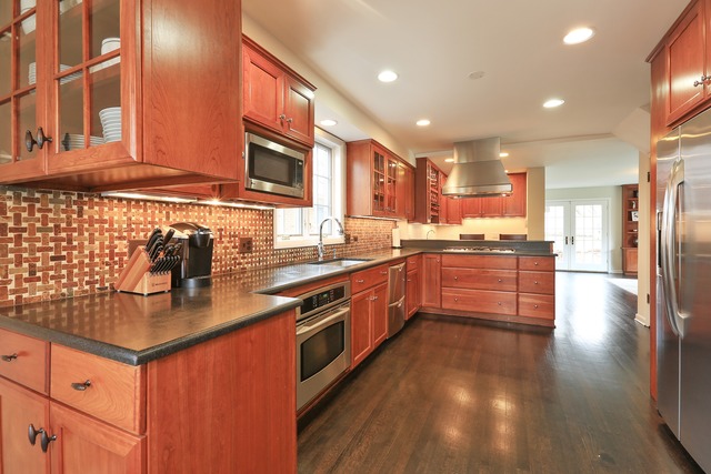 123 S Pine St, Mount Prospect, IL 60056 photo 5
