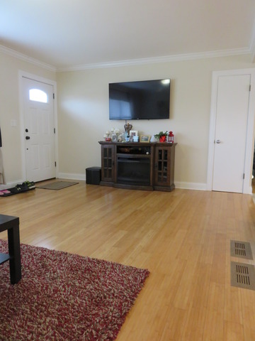 1351 Marcy Ln, Wheeling, IL 60090 photo 4
