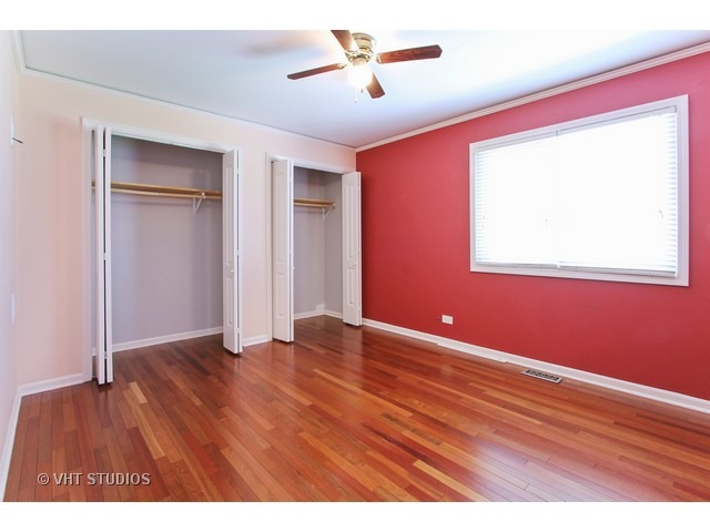 928 Shorewood Dr, Bartlett, IL 60103 photo 5