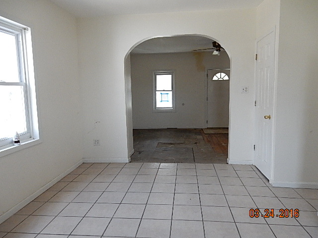 908 Front St, Aurora, IL 60505 photo 14