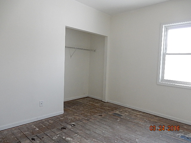 908 Front St, Aurora, IL 60505 photo 7