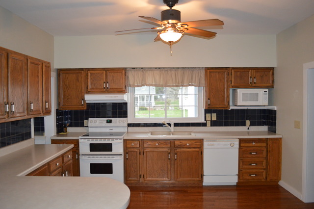 209 W Third St, Wyanet, IL 61379 photo 6