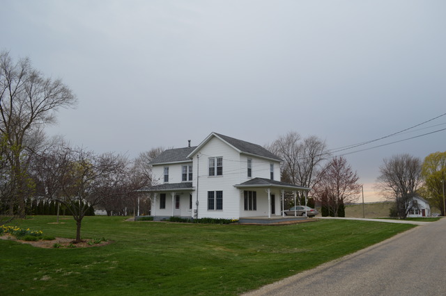 209 W Third St, Wyanet, IL 61379 photo 1