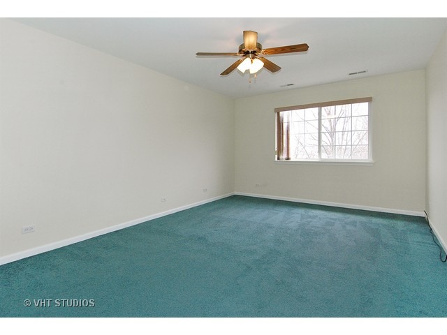 1279 Timberline Dr, Bartlett, IL 60103 photo 12