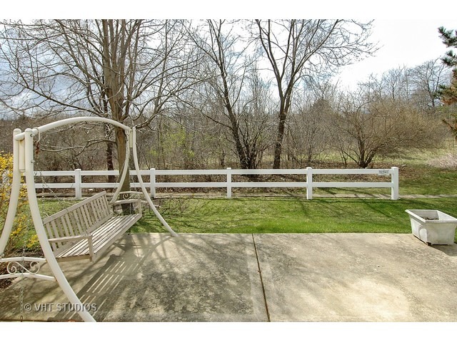 1279 Timberline Dr, Bartlett, IL 60103 photo 14