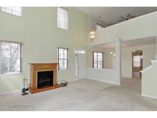 1279 Timberline Dr, Bartlett, IL 60103 photo 4