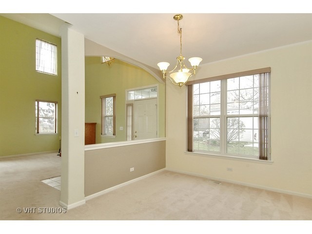 1279 Timberline Dr, Bartlett, IL 60103 photo 6