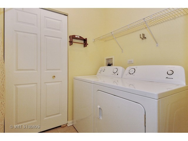 1279 Timberline Dr, Bartlett, IL 60103 photo 13