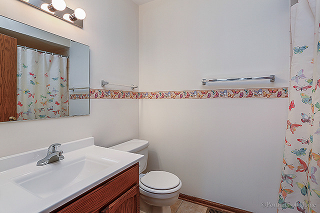 71 Morningside Dr, Roselle, IL 60172 photo 7