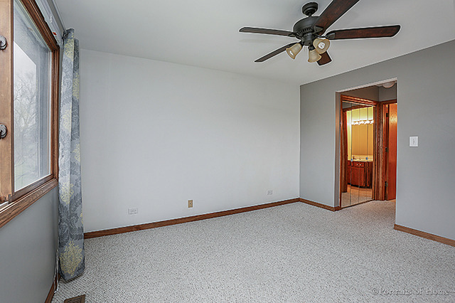 71 Morningside Dr, Roselle, IL 60172 photo 8