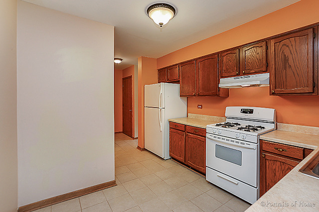 71 Morningside Dr, Roselle, IL 60172 photo 2