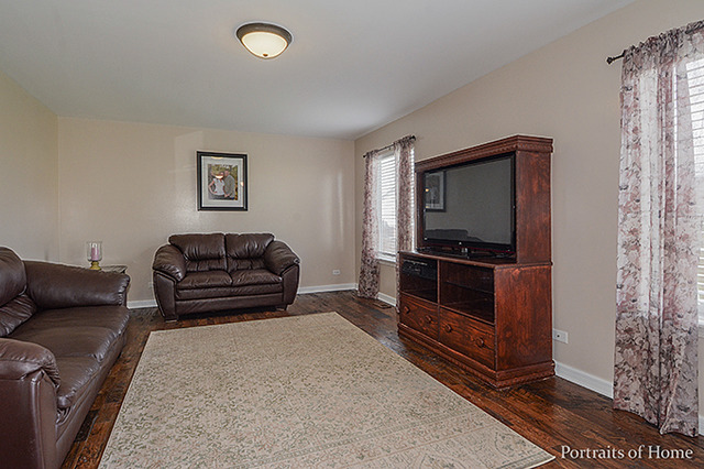 3811 Hoffman St, Plano, IL 60545 photo 11