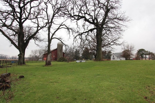 20215 State Line Rd, Harvard, IL 60033 photo 6