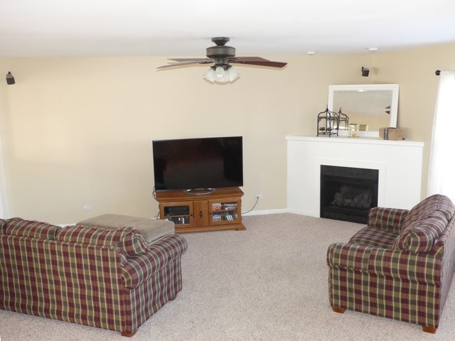 2616 Arbor Dr, Mchenry, IL 60050 photo 5