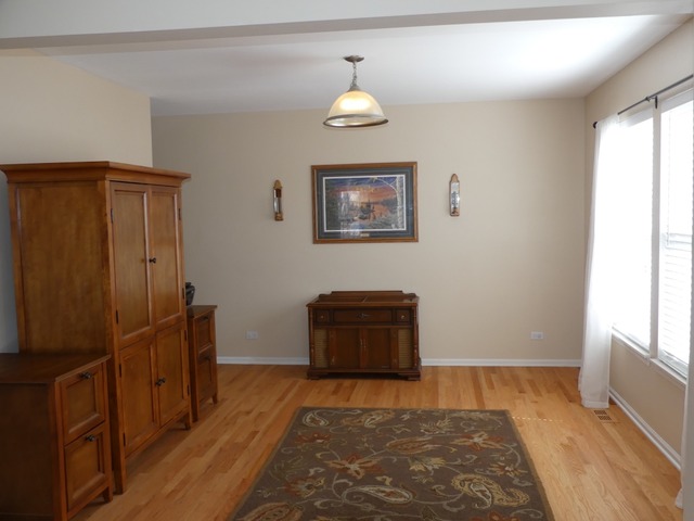 2616 Arbor Dr, Mchenry, IL 60050 photo 3
