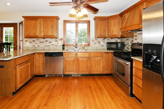 1940 Aspen Dr, Algonquin, IL 60102 photo 8