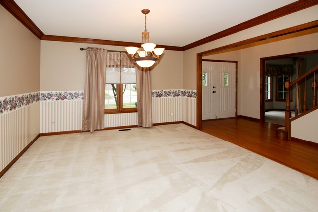1940 Aspen Dr, Algonquin, IL 60102 photo 5