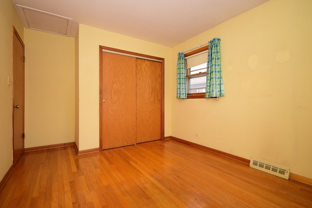 9130 Grant Ave, Brookfield, IL 60513 photo 13