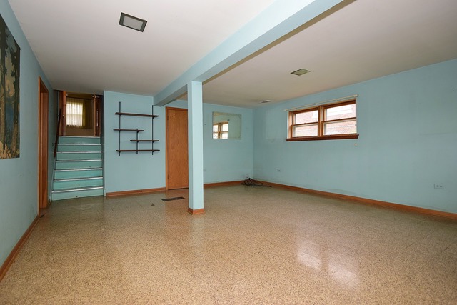 9130 Grant Ave, Brookfield, IL 60513 photo 17