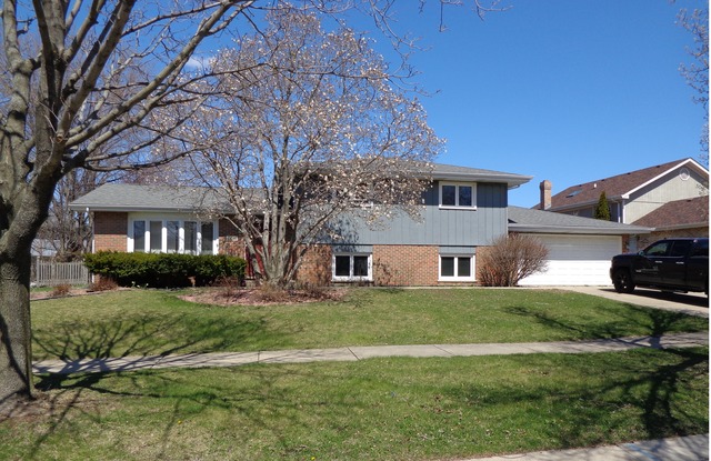 1106 Michael St, Lockport, IL 60441 photo 1