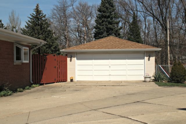 2437 Peter Rd, Des Plaines, IL 60018 photo 20