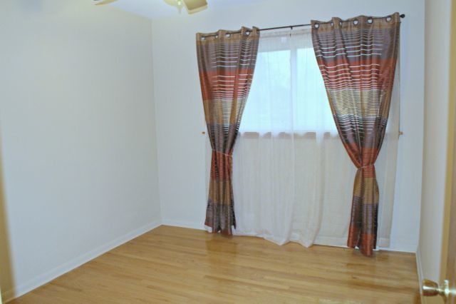 2437 Peter Rd, Des Plaines, IL 60018 photo 12