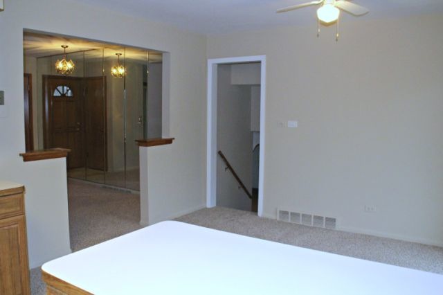 2437 Peter Rd, Des Plaines, IL 60018 photo 5