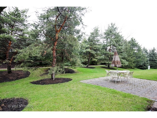 888 Mesa Dr, Elgin, IL 60123 photo 20