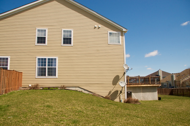 335 Weymouth Ave, Elgin, IL 60124 photo 23
