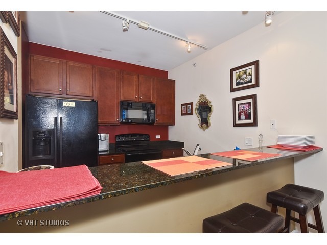 100 E 14th St #908, Chicago, IL 60605 photo 4