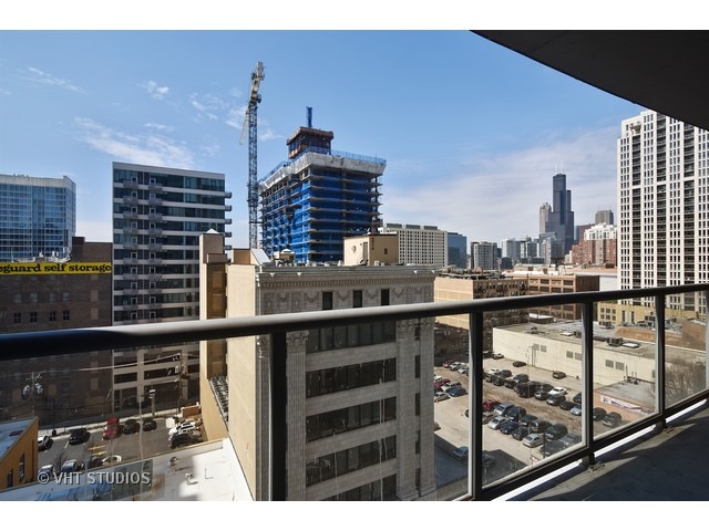 100 E 14th St #908, Chicago, IL 60605 photo 9