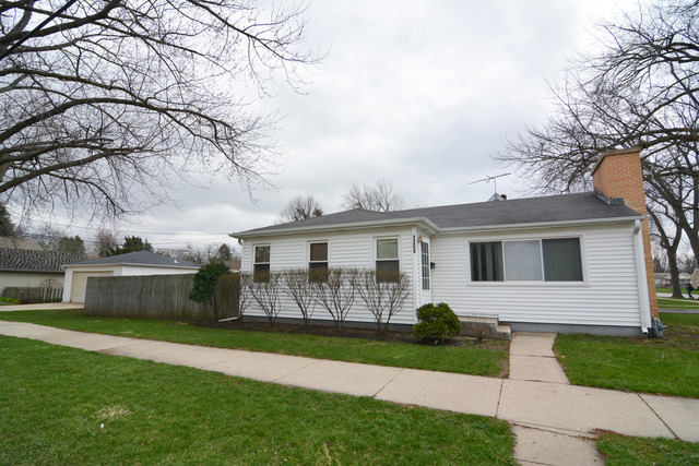 1269 Van St, Elgin, IL 60123 photo 2
