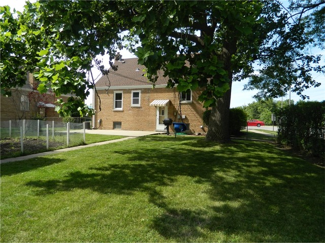 1333 E Oakton St, Des Plaines, IL 60018 photo 18