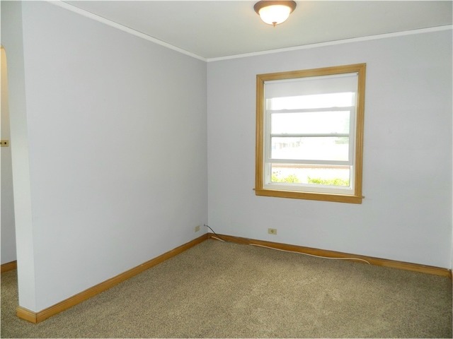 1333 E Oakton St, Des Plaines, IL 60018 photo 4