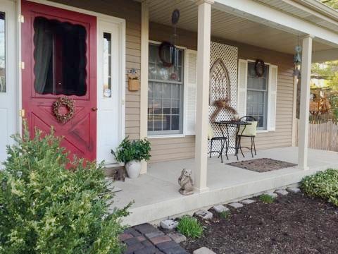 570 Hudson Bluff Dr, Elgin, IL 60123 photo 2