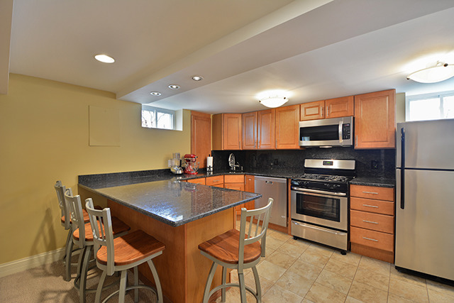 1338 S 6th Ave, Des Plaines, IL 60018 photo 19