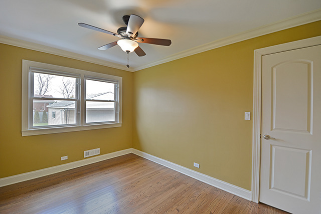 1338 S 6th Ave, Des Plaines, IL 60018 photo 12