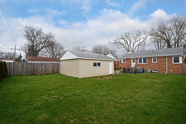 1338 S 6th Ave, Des Plaines, IL 60018 photo 24